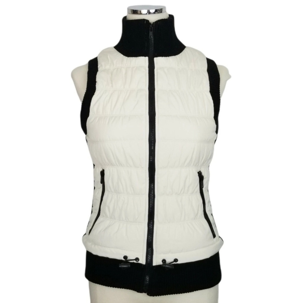 Black Rivet Puffer Vest Womens XS Ivory Black Ribbed Trim Gorpcore Ski Zip